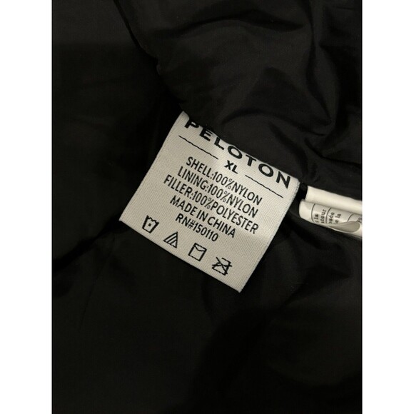 Peloton Aspen Puffer Vest Women's Size XXL Black and Blue Full Zip Insulated - Picture 5 of 8